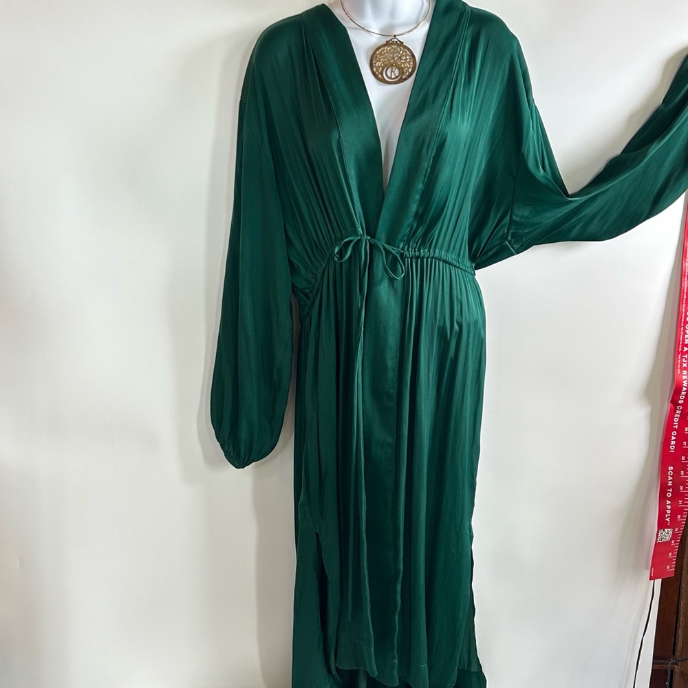 A New Day Emerald Green Silky Lightweight Kimono Robe